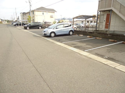 【駐車場】 | トワアムール E棟