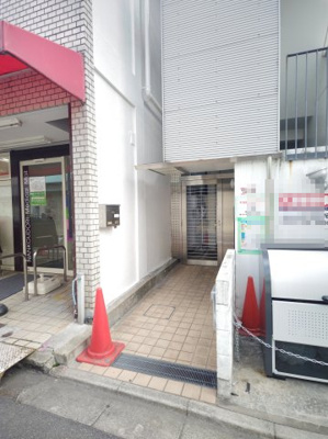 【エントランス】 | シーズンコート四條畷