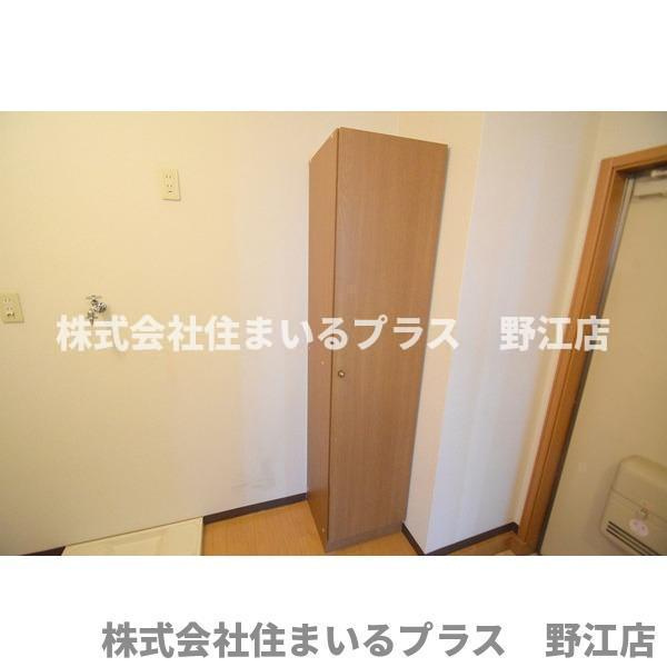オビラ鶴見の玄関