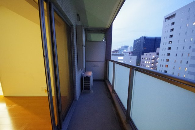 【バルコニー】