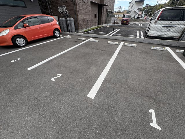 Diamond Greenの駐車場