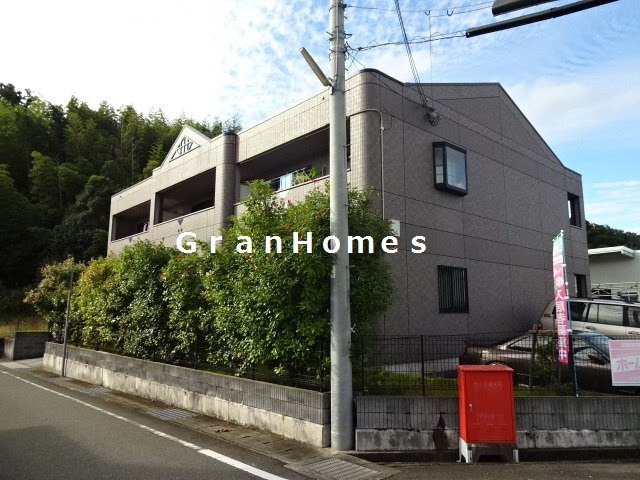 たつの市揖西町土師１丁目のハイツ