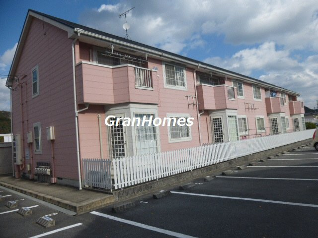 たつの市神岡町大住寺のハイツの外観
