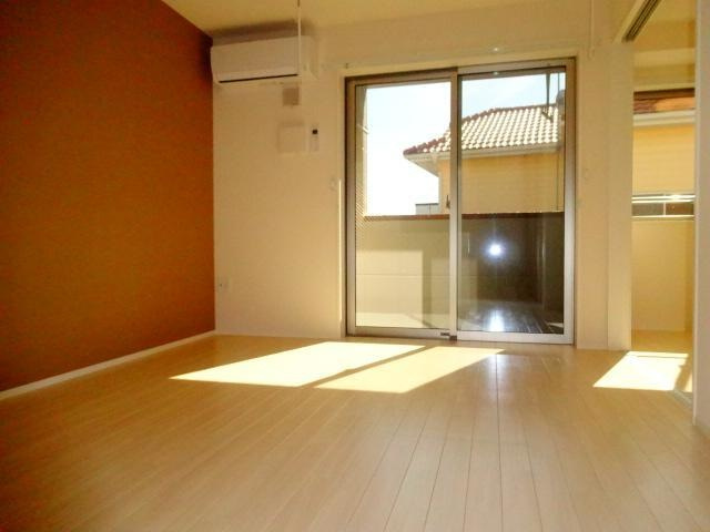 ＮＦコーポ1号館の居間・リビング