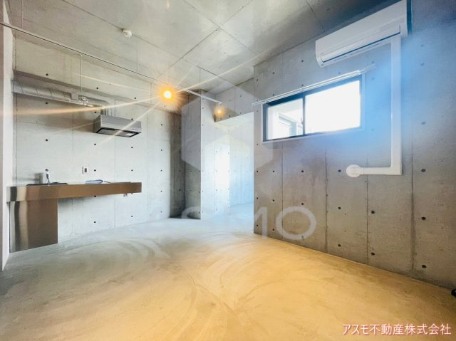 【居間・リビング】 | b.UEMACHIDAI | 同マンション別部屋参考写真