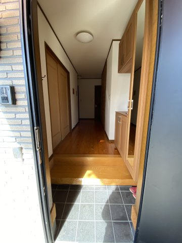 大内氷上戸建ての玄関