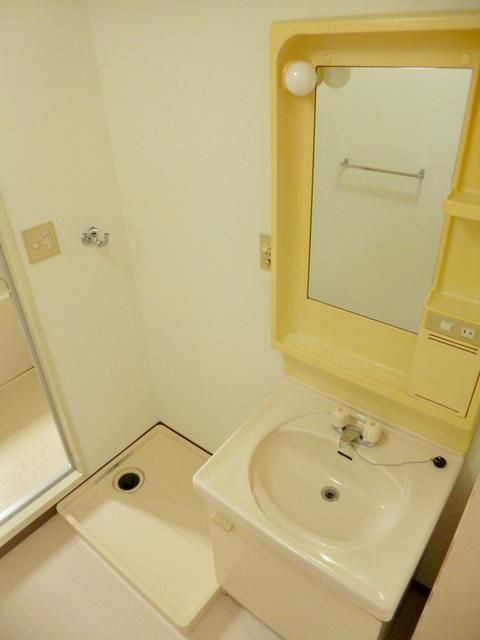 サンシティヒコタＢ－３の洗面所