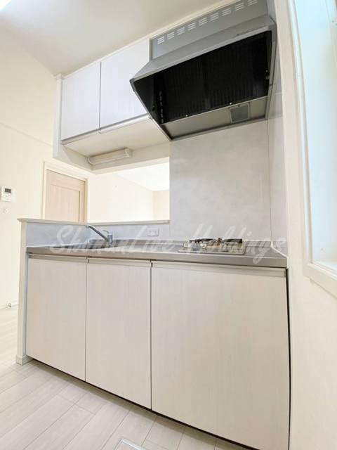 茅ヶ崎市中島のアパートのキッチン