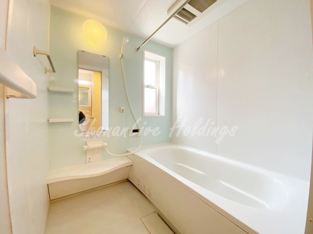 茅ヶ崎市中島のアパートの浴室