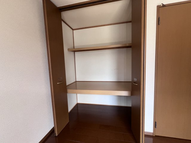 ウエステリアコートB棟の収納