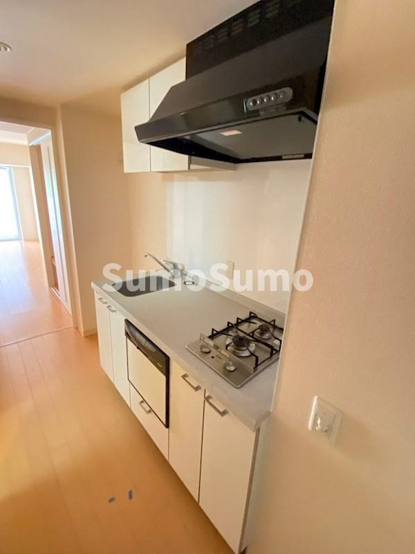 URBAN FLATS中之島 (旧 LaDouceur中之島)のキッチン|コンパクトなキッチンで掃除もラクラク