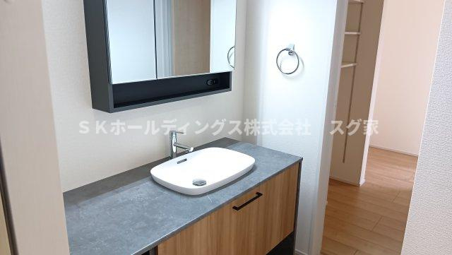 綾部市井倉町日渡りの独立洗面台