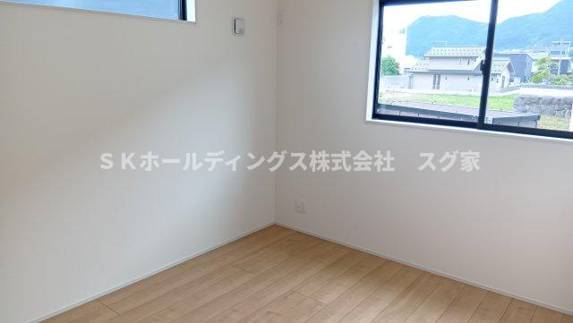 綾部市井倉町日渡りの洋室