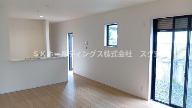 綾部市井倉町日渡りの居間・リビング