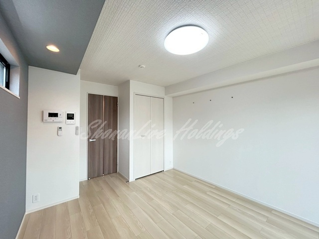 茅ヶ崎市赤松町のアパートの寝室