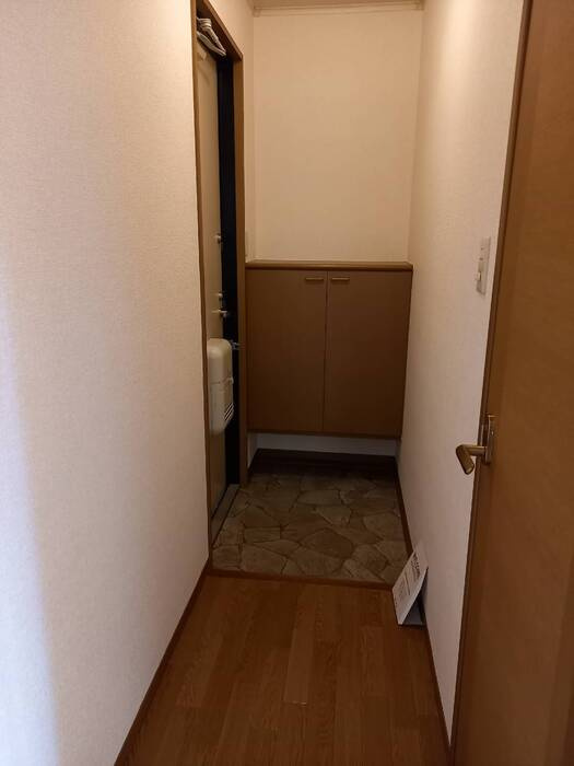 ハイカムール松井の玄関