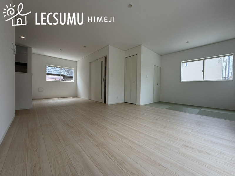 姫路市野里慶雲寺前町第1/新築戸建の居間・リビング
