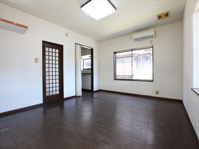 【居間・リビング】の画像