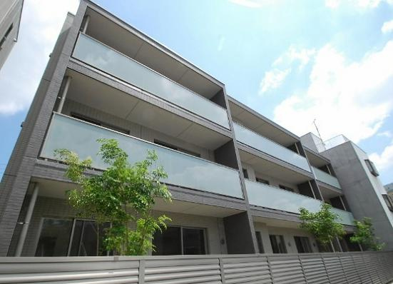 クライム千種の外観