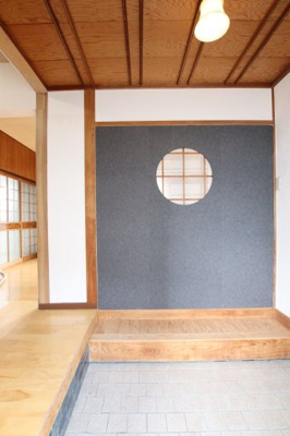 【玄関】 | 河内長野市松ケ丘東町貸家