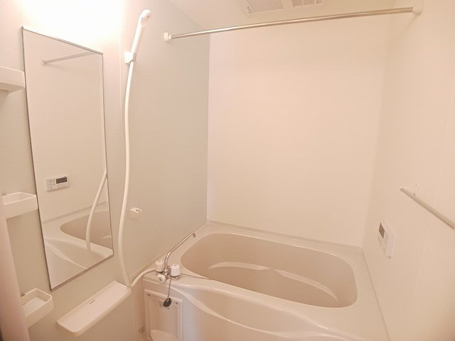 ＡＬＩＶＥ　Ⅱの浴室