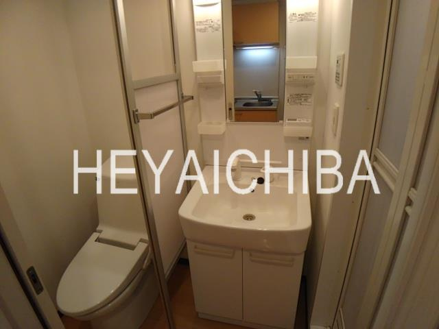 バージュアル西日暮里の洗面所