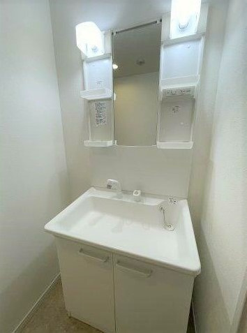 熊本市中央区九品寺６丁目の賃貸マンションの独立洗面台