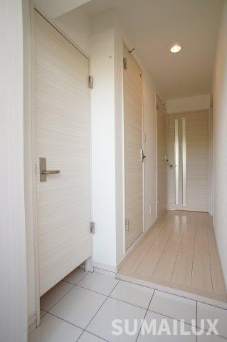 熊本市中央区九品寺６丁目の賃貸マンションの玄関