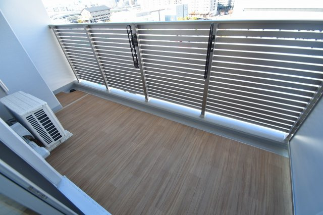 【バルコニー】