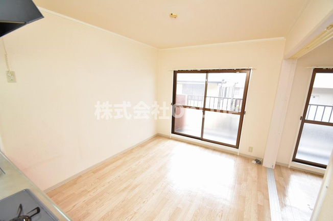 【居間・リビング】