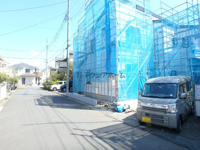 入間市野田・全2棟　新築一戸建　2号棟　～LDK17.7帖～の前面道路含む現地写真|2026年4月3日撮影
