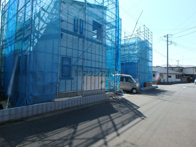 入間市野田・全2棟　新築一戸建　2号棟　～LDK17.7帖～の前面道路含む現地写真|2026年4月3日撮影