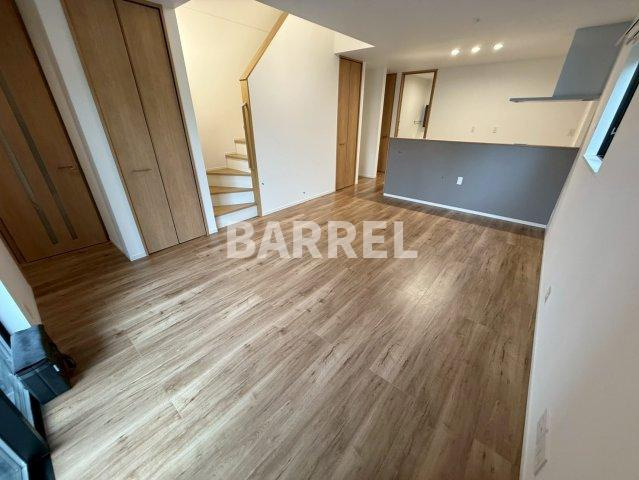 forest base B棟の居間・リビング