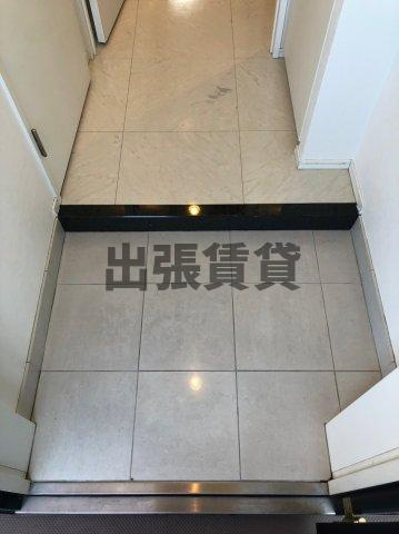 仲介手数料0！！レジディア丸の内の玄関