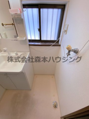 【設備】 | 　門真市三ツ島6丁目戸建 | 室内洗濯機置き場です
