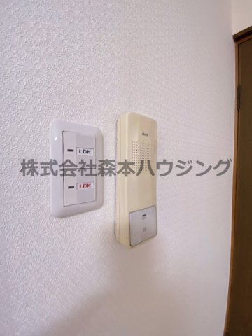 【セキュリティ】 | 　門真市三ツ島6丁目戸建 | インターフォンついてます