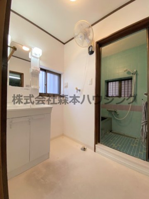 【洗面所】 | 　門真市三ツ島6丁目戸建 | 使いやすい洗面所です