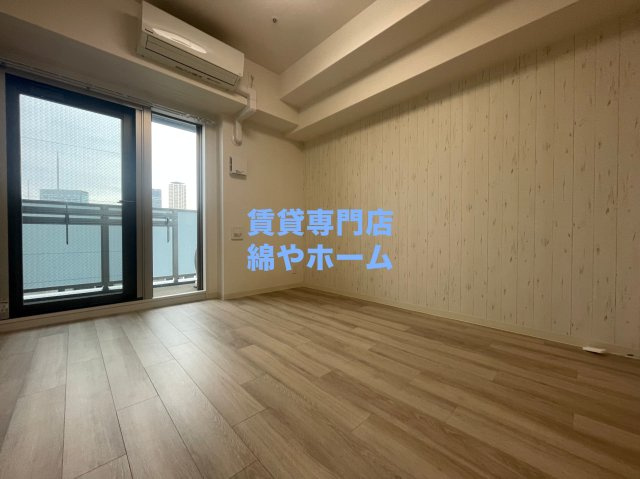 プレサンス大国町アドロッソの居間・リビング|こちらのリビングで趣味の時間をお楽しみください