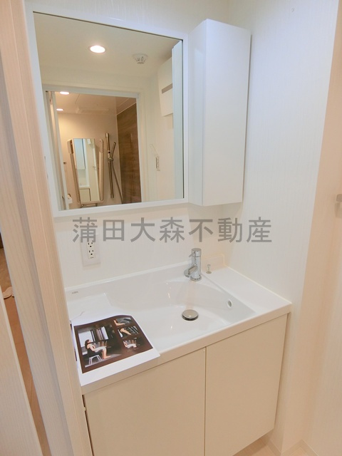 羽田六間堀レジデンスの洗面所
