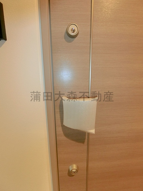 羽田六間堀レジデンスの玄関