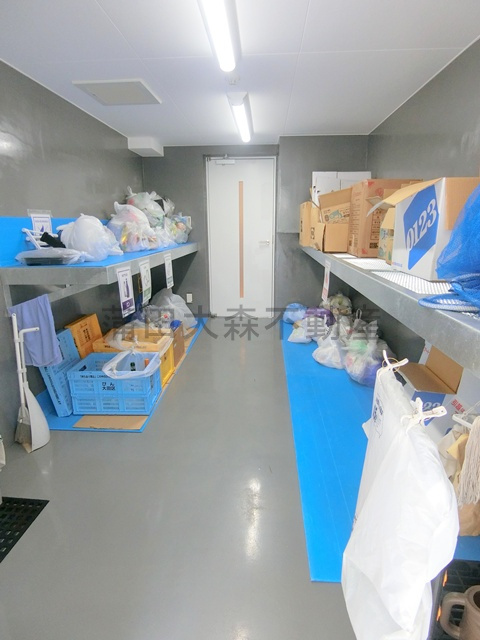 羽田六間堀レジデンスのその他共用部分|曜日時間関係なくゴミ捨て可能な敷地内ゴミ捨て場１