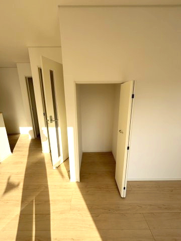 クレイドルガーデン柳原第2-1号棟　松山市柳原第2の新築戸建の収納|大きなスペースがあり、収納には困りません