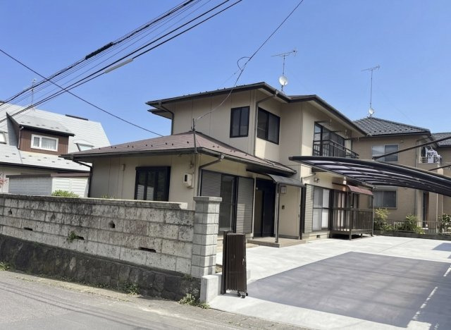 須賀川市北上町の外観|駐車場拡張工事前の画像になります