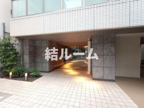豊島区巣鴨３丁目の賃貸マンションのエントランス