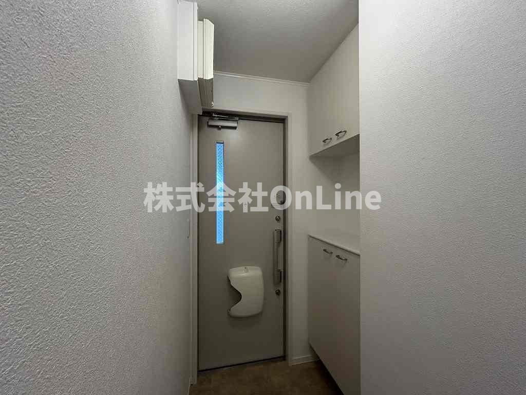 グランドソレーユ東山本2の玄関
