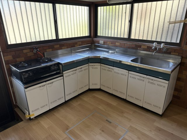 菅生澗戸建てのキッチン