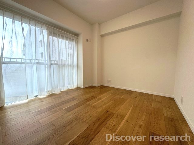 ハイネス福生の洋室