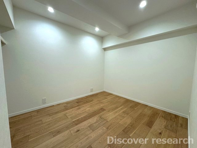 ハイネス福生の洋室