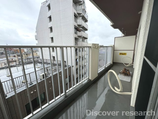 ハイネス福生のバルコニー