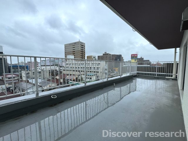 ハイネス福生のバルコニー